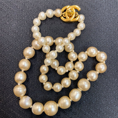 CHANEL CC Turnlock Faux Pearl Necklace Cream Gold Hardware Vintage Authentic