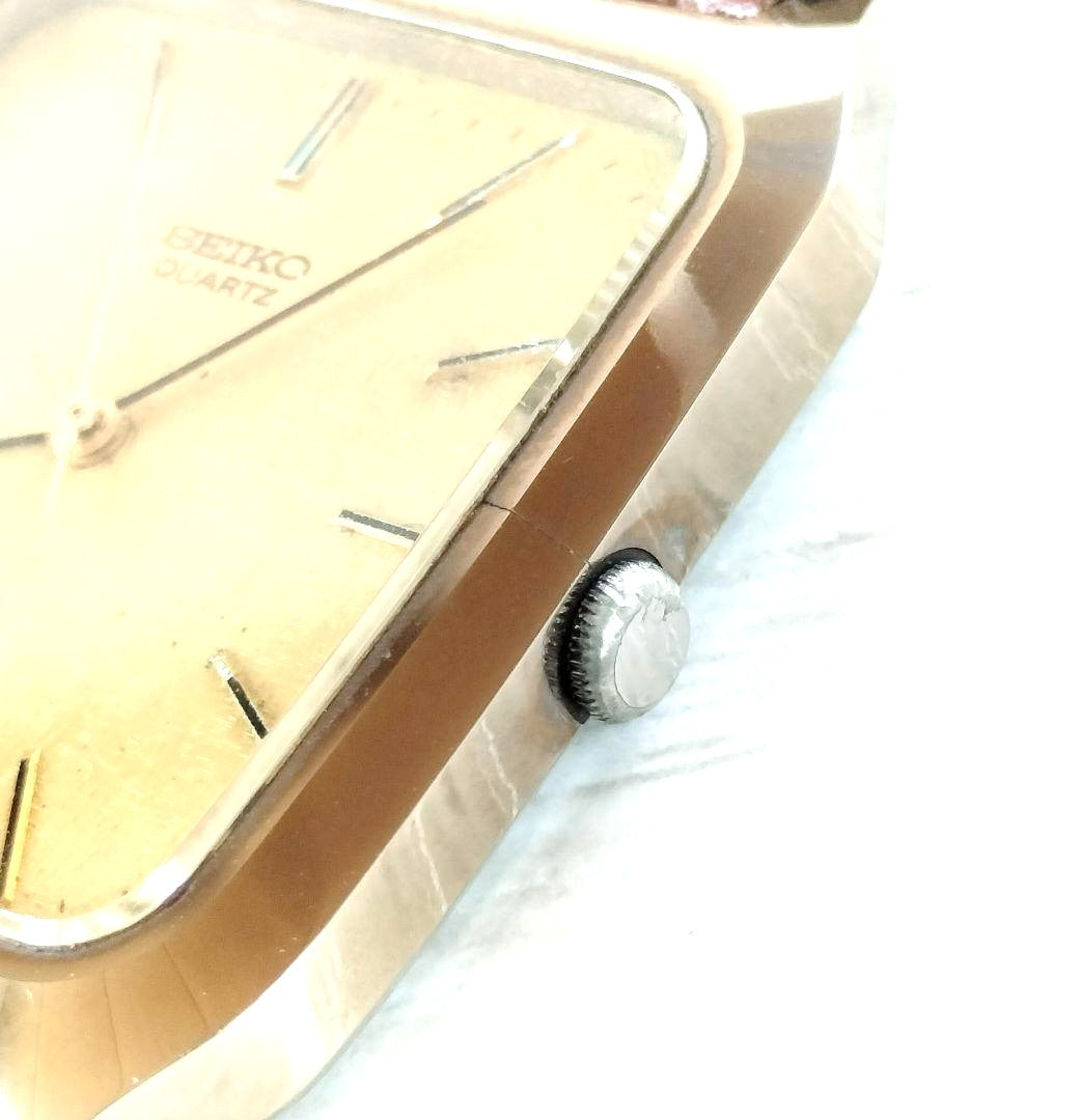 Seiko Dolce 5931-5280R Quartz Square Gold Tone Vintage Watch Carbide Case Japan