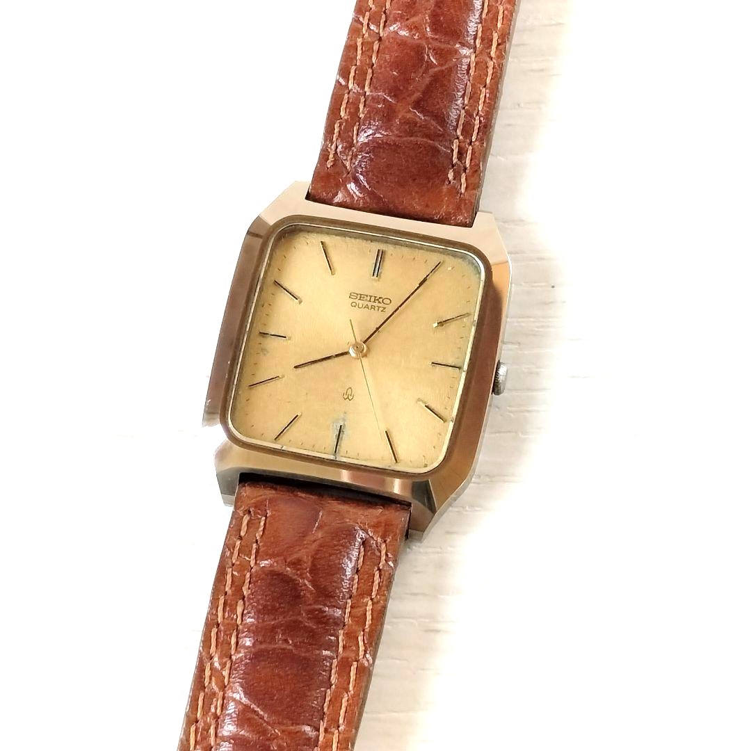 Seiko Dolce 5931-5280R Quartz Square Gold Tone Vintage Watch Carbide Case Japan