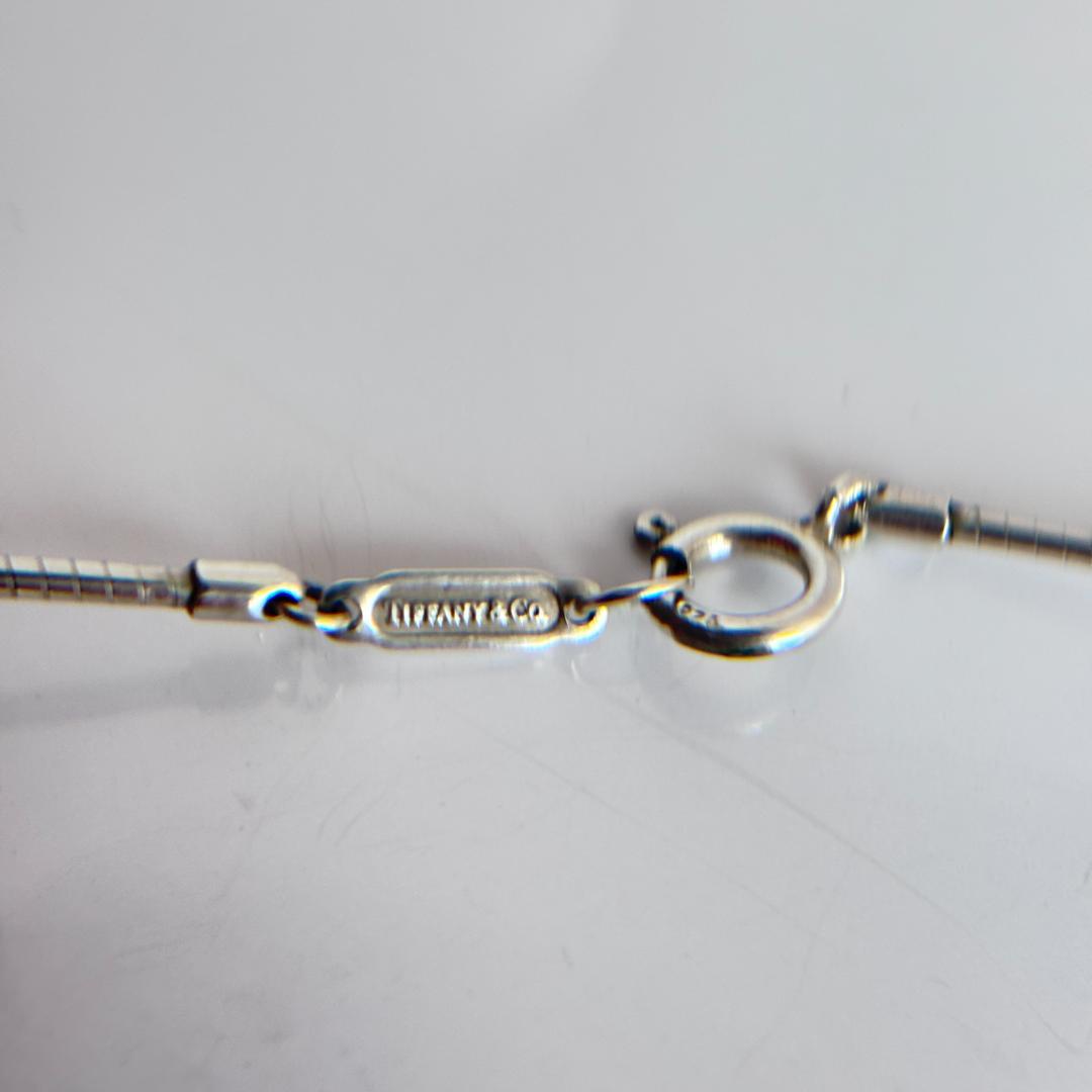 Excellent Tiffany & Co Silver 925 Cutout Heart Round Necklace Snake Chain 39cm