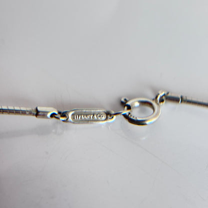 Excellent Tiffany & Co Silver 925 Cutout Heart Round Necklace Snake Chain 39cm