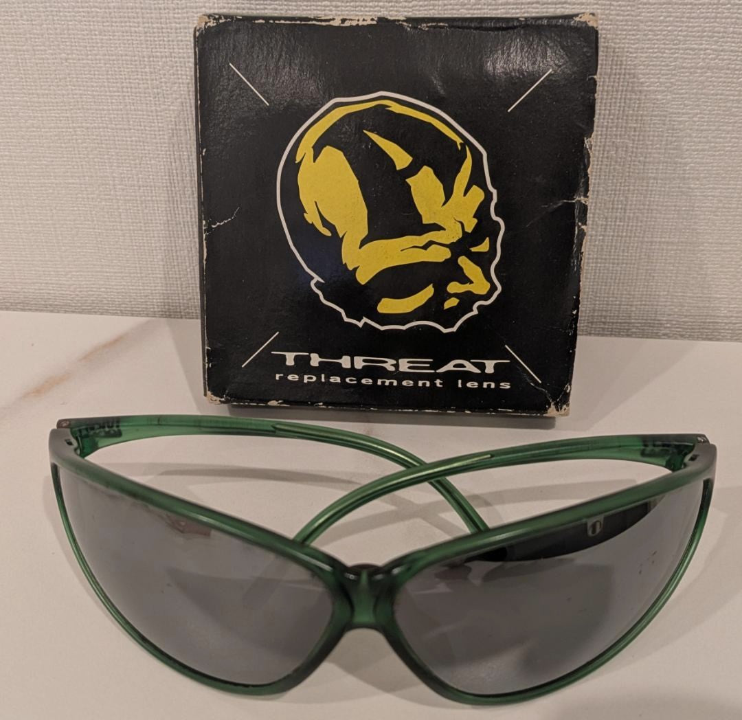 ARNETTE Threat Vintage 90s Sunglasses Green Frame Gray Lens Extra Yellow Lens
