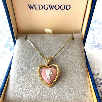 WEDGWOOD Jasperware Heart Pendant Necklace Pink Cupid Angel Gold Tone 45cm 17.7"