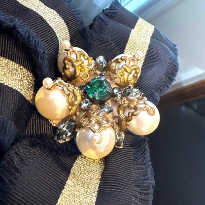 GUCCI Ribbon Bow Brooch Pin Black Gold Canvas Pearl Bijou Vintage Authentic Used