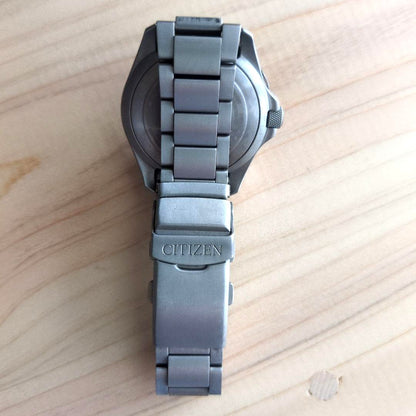 CITIZEN Eco-Drive Titanium Radio Controlled Solar Watch Day-Date Black Dial Used