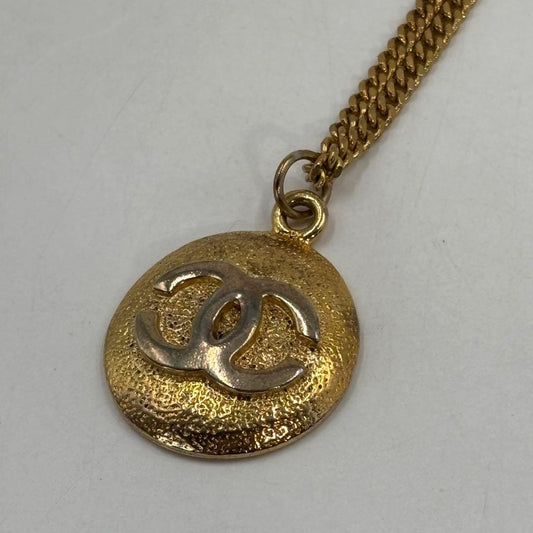 CHANEL Coco Mark Pendant Necklace Gold Tone Vintage Jewelry Round Medallion
