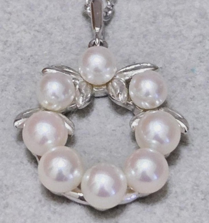 MIKIMOTO Wreath Akoya Pearl 8-Stone Pendant Necklace Silver Chain 40cm(15.7in)