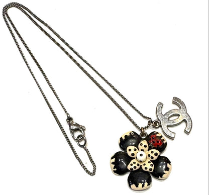CHANEL CC Logo Camellia Flower Ladybug Dot Pendant Necklace Black Silver Vintage