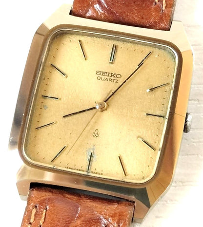 Seiko Dolce 5931-5280R Quartz Square Gold Tone Vintage Watch Carbide Case Japan