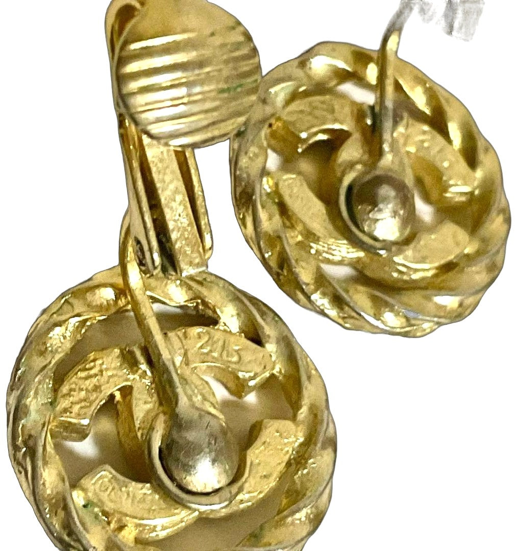 CHANEL CC Logo Rhinestone Twist Rope Clip-On Earrings Gold Vintage France 1.8cm