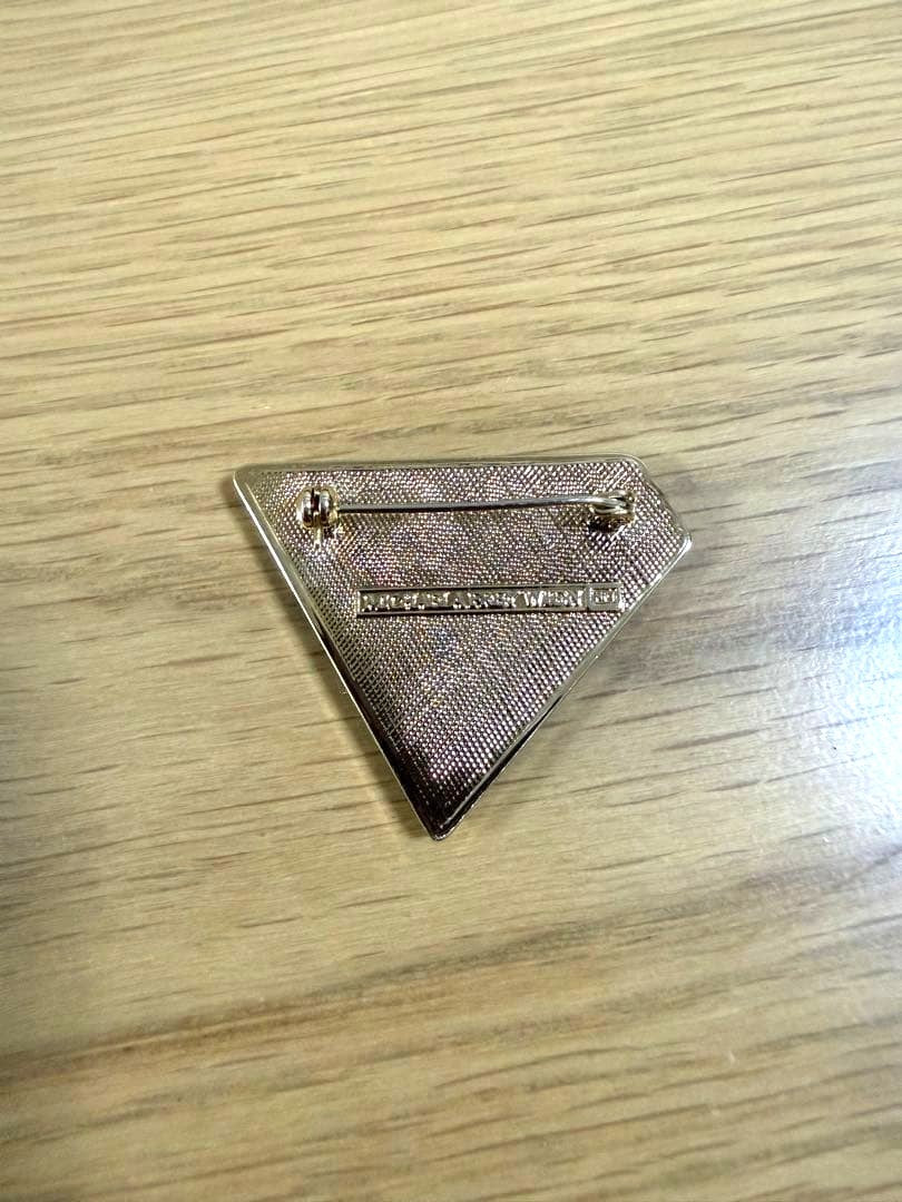 Michaela Frey Wien Vintage Lion Brooch Pin Enamel Gold Tone Triangle Austria