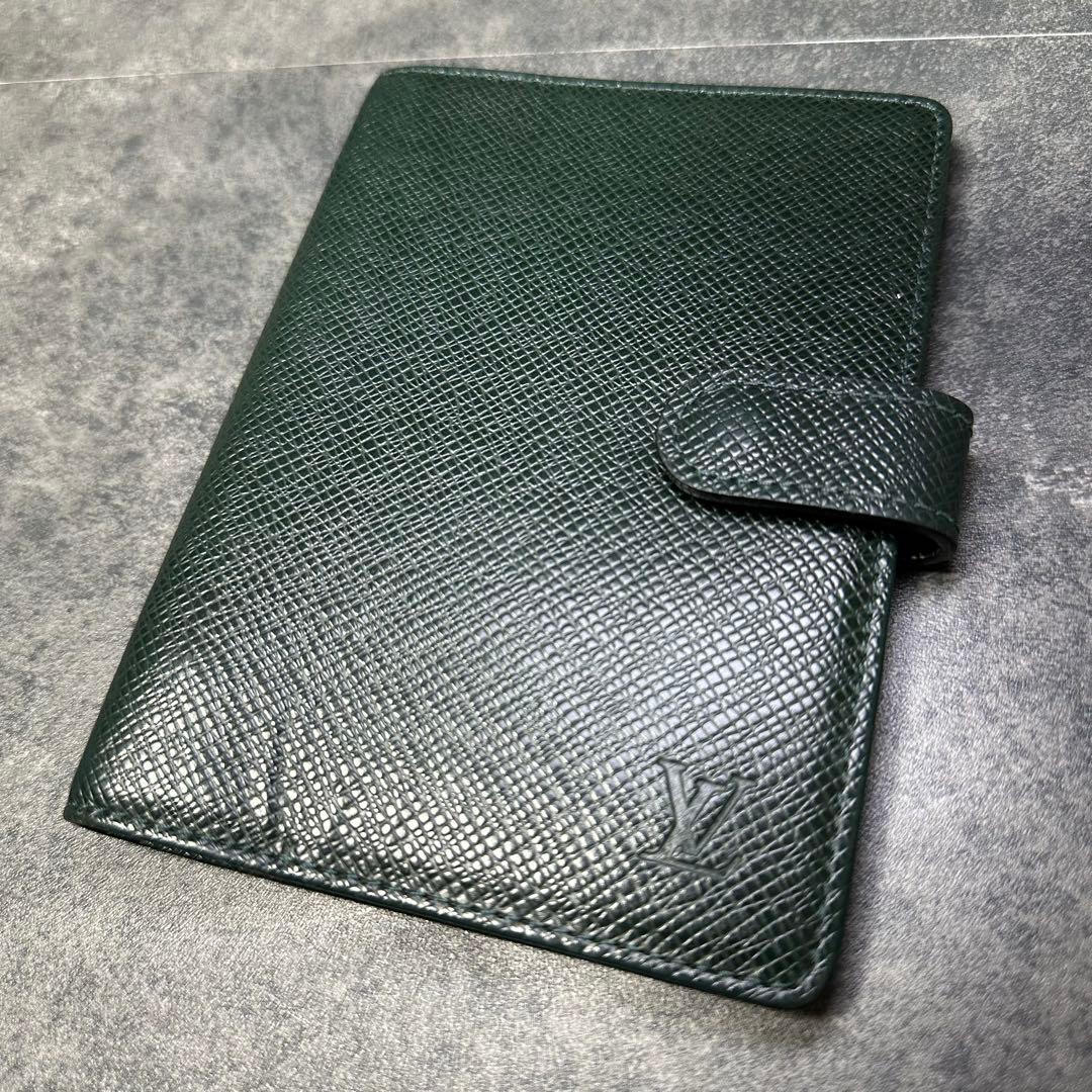 Authentic LOUIS VUITTON Taiga Agenda PM  Day Planner Cover Epicea CA0969