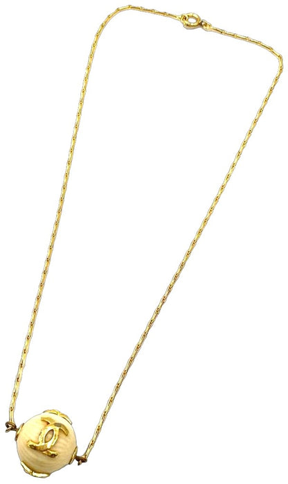 CHANEL CC Logo Ball Pendant Necklace Gold Tone Cream Resin Vintage Authentic