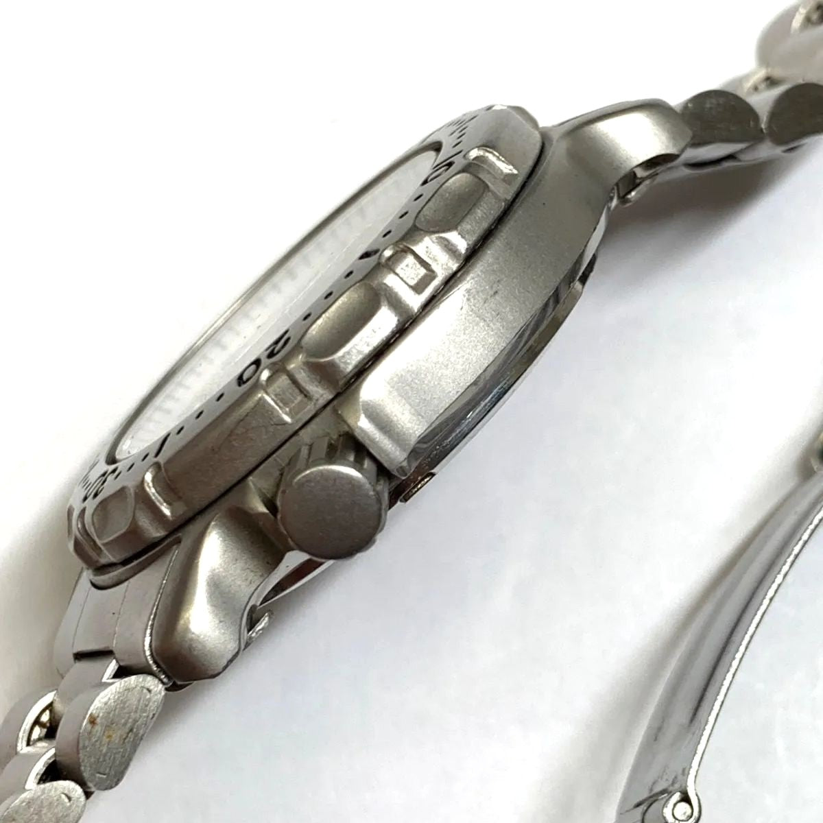 Casio MD-705 Quartz Diver Watch Day-Date 20 Bar Water Resist Silver Used Japan