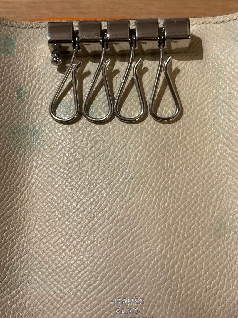 HERMES Paris 4-Hook Key Case Key Holder Cream Epsom Leather Made in France