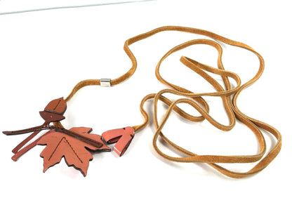 PRADA Romantic Forest Leather Lariat Necklace Brown Camel FW2017 Acorn Leaf Used