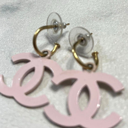 CHANEL CC Logo Swing Drop Earrings Pink Gold Tone Resin 20mm Vintage Auth Used