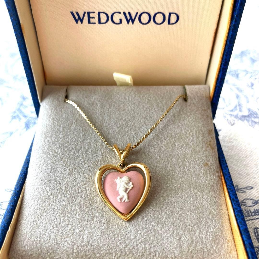 WEDGWOOD Jasperware Heart Pendant Necklace Pink Cupid Angel Gold Tone 45cm 17.7"