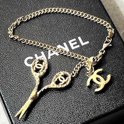CHANEL CC Logo Scissor Charm Bracelet Gold Tone Vintage 2002 Spring 18cm Used