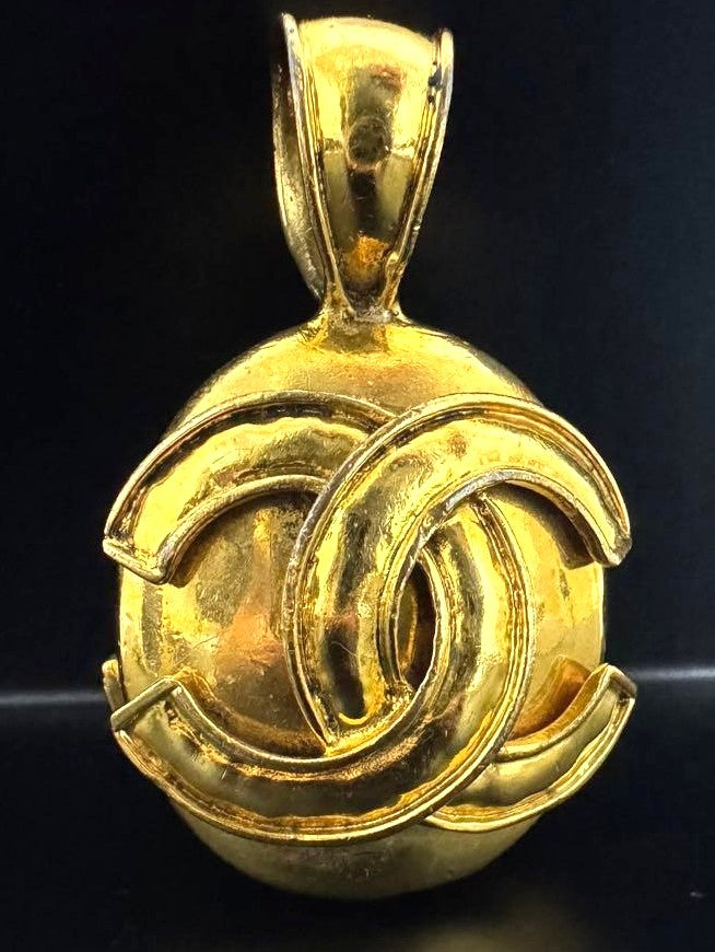 CHANEL CC Logo Ball Pendant Top Gold GP Vintage Necklace Charm 5.5cm Made France