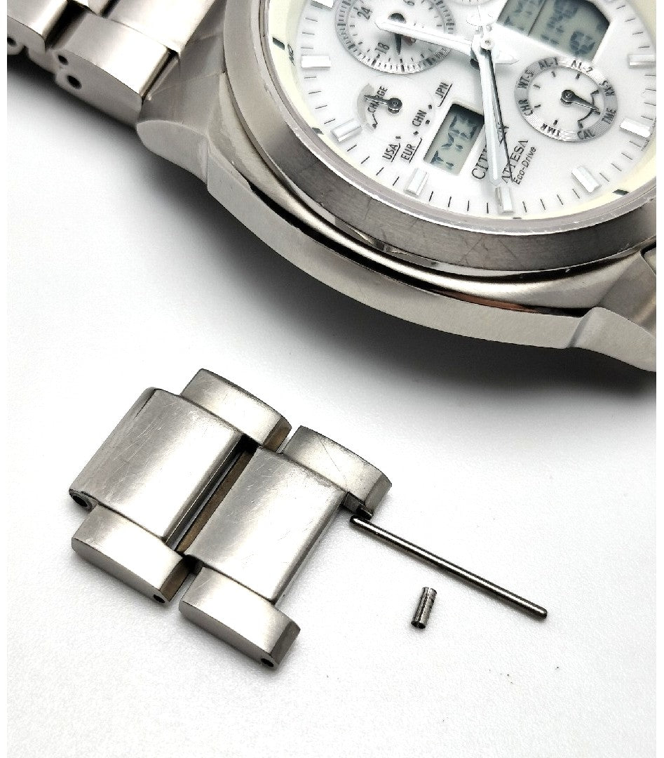 Citizen Attesa ATV53-3021 Eco-Drive Radio Solar Digi-Ana White Titanium Watch