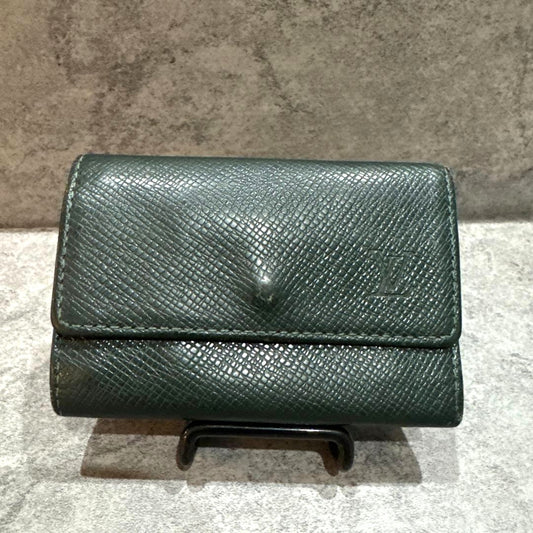 Louis Vuitton Authentic Taiga Leather Multicles Key Case Dark Green Used